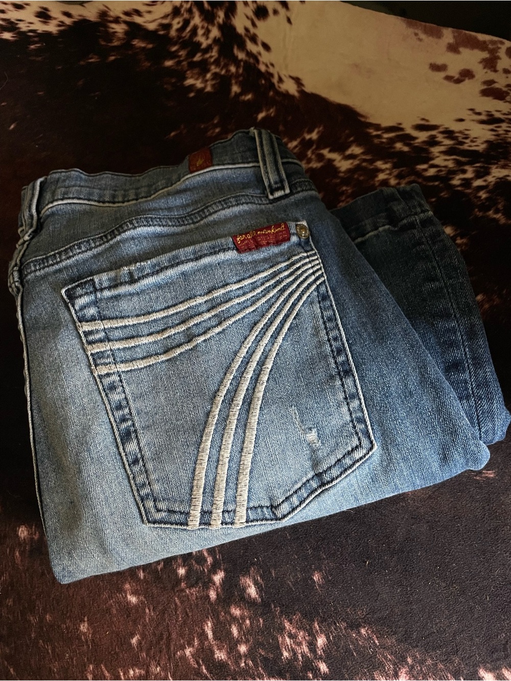 7s jeans distressed with white pockets